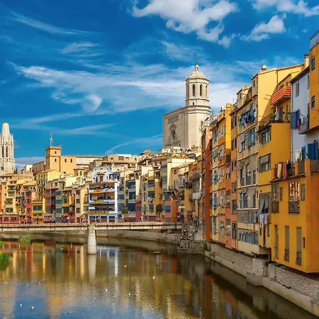 Апартаменты Sistach Жирона