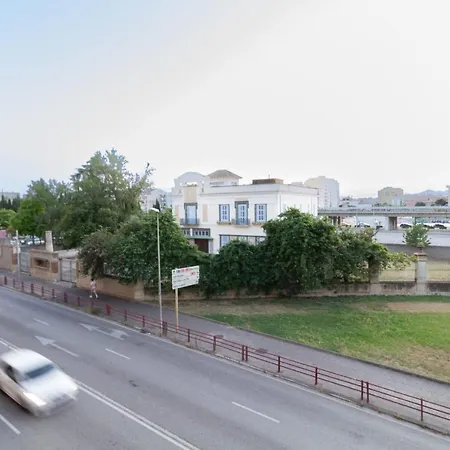 Sistach Апартаменты *